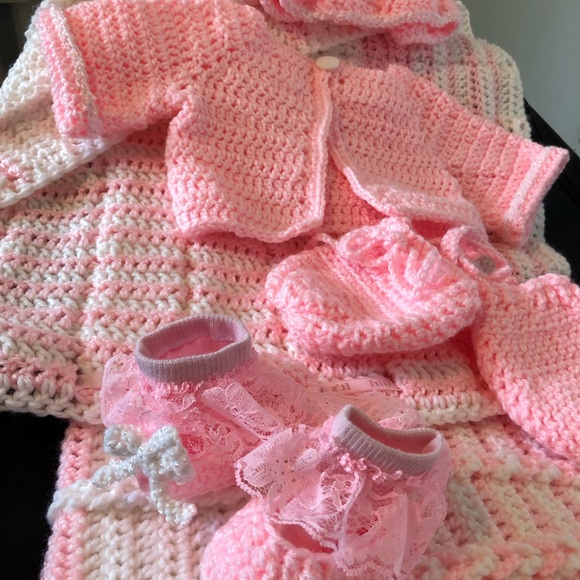 Handmade crochet Baby Blanket Set. - Picture 2 of 3